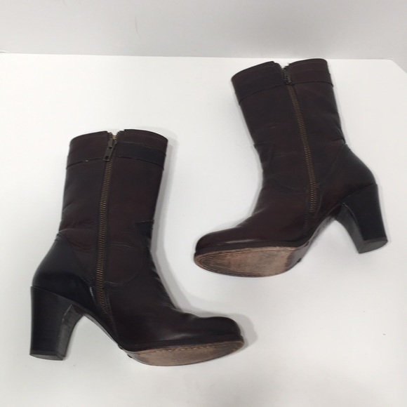 Frye brown boot with buckle - Picture 6 of 12